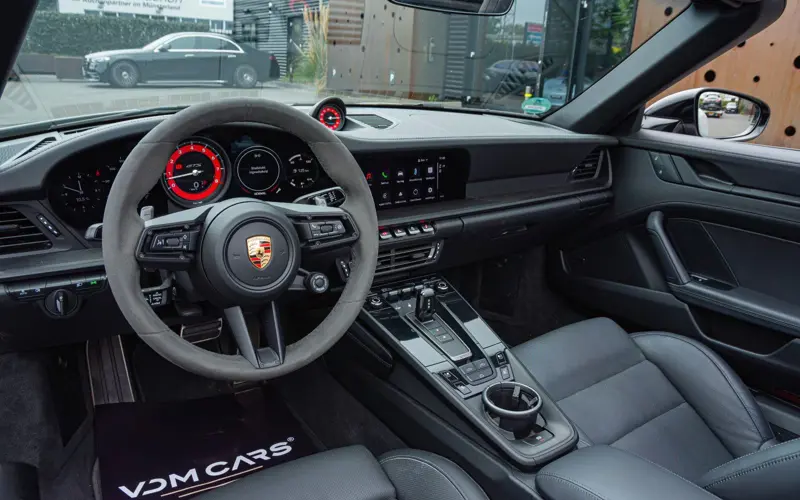 Porsche 911 Carrera 4 GTS Cabrio * 18 WEG * BOSE * SPORT * PASM *  - 84826