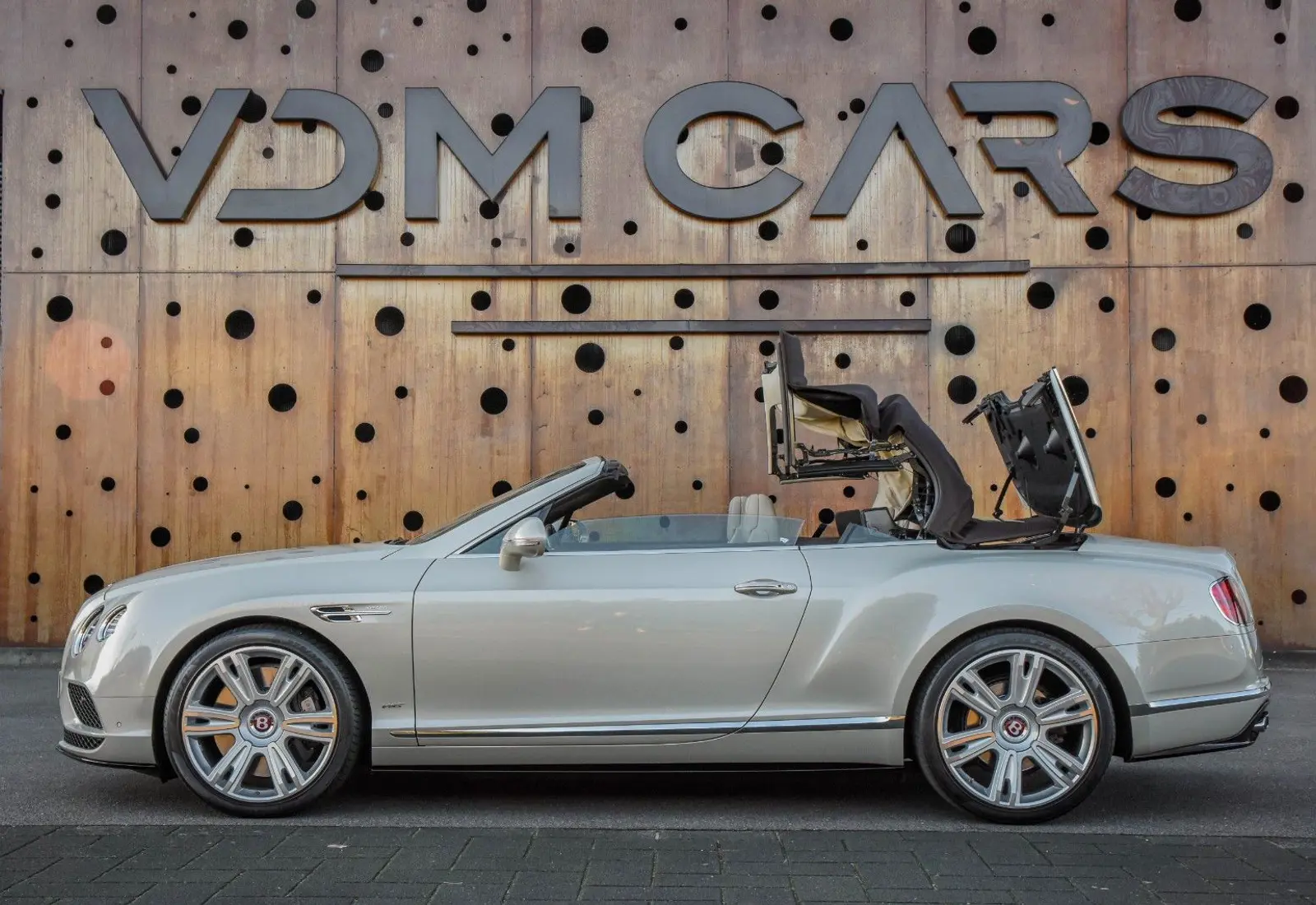 Bentley Continental GTC V8 S * 1. OWNER * MULLINER * MASSAGE *  - 66199