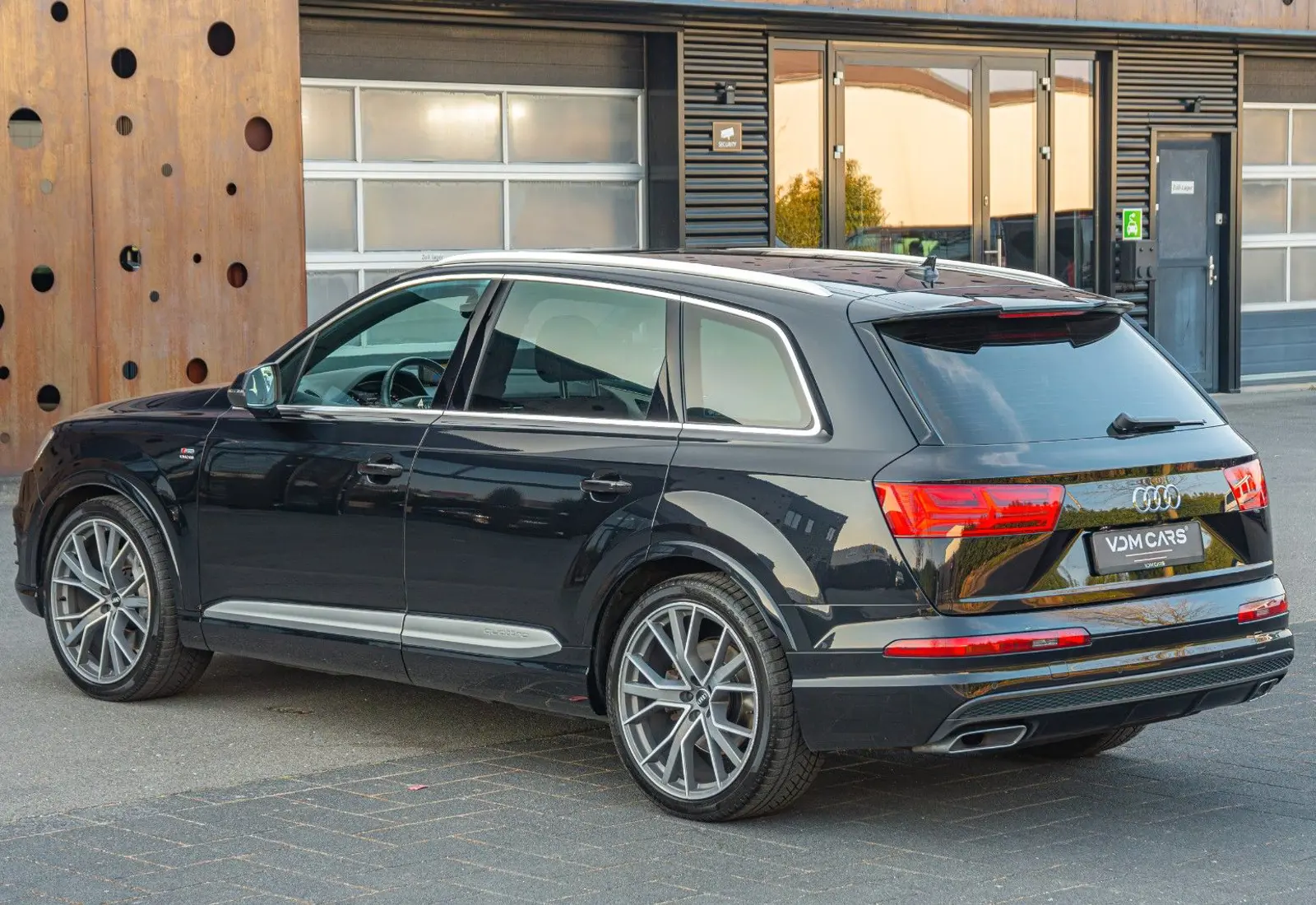 Audi Q7 3.0 TDI quattro * 7-SITZER * S-LINE * WARTUNG NEU *  - 81241