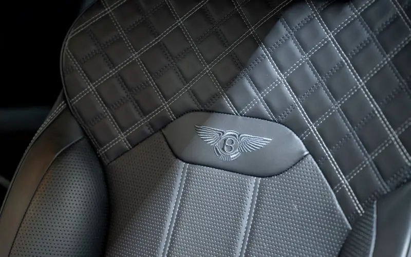 Bentley Bentayga 3.0 Hybrid 4WD * FIRST EDITION * NAIM *  - 135305