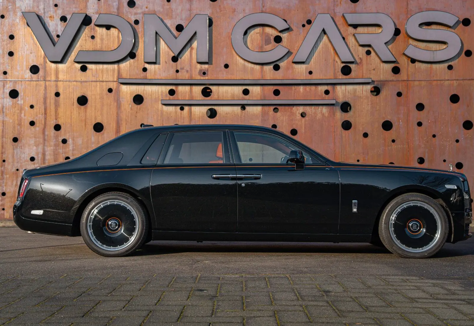 Rolls-Royce Phantom * COC ONLY * PROD.25 * BESPOKE * STARLIGHT * THEA - 133856
