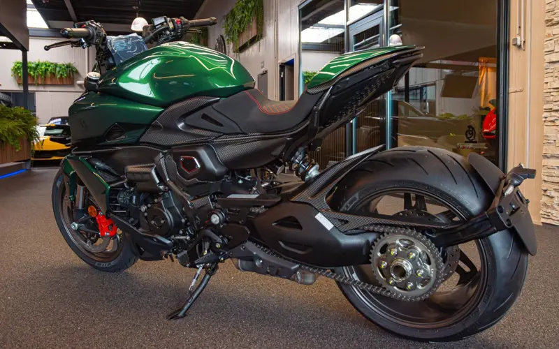 Ducati Diavel Bentley V4 * 1 OF 500 * LIMITED ED *  - 102723