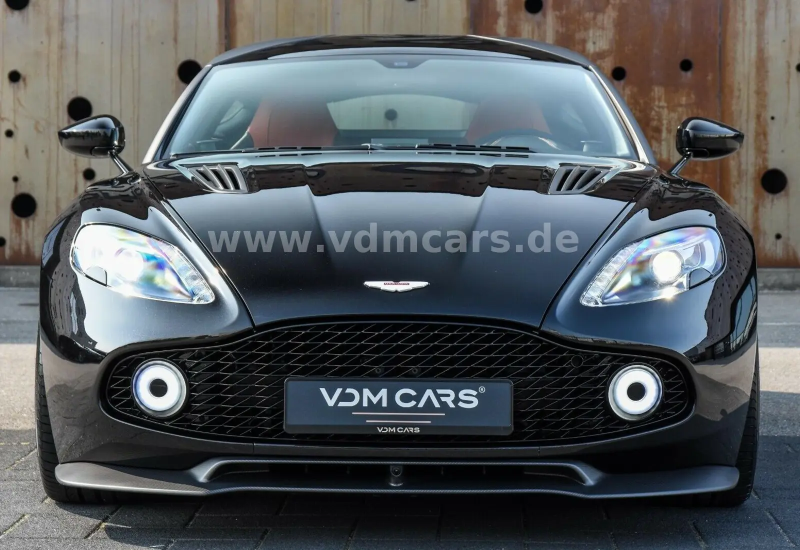 Aston Martin Vanquish Zagato Shooting Brake | 1 of 99 | NEW - 102388