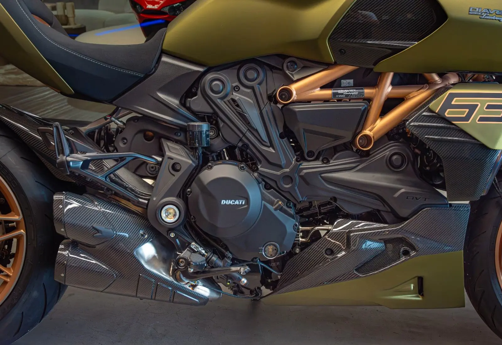 Ducati 1260 S Diavel Lamborghini * 1/630 * SAMMLERSTUCK *  - 112899