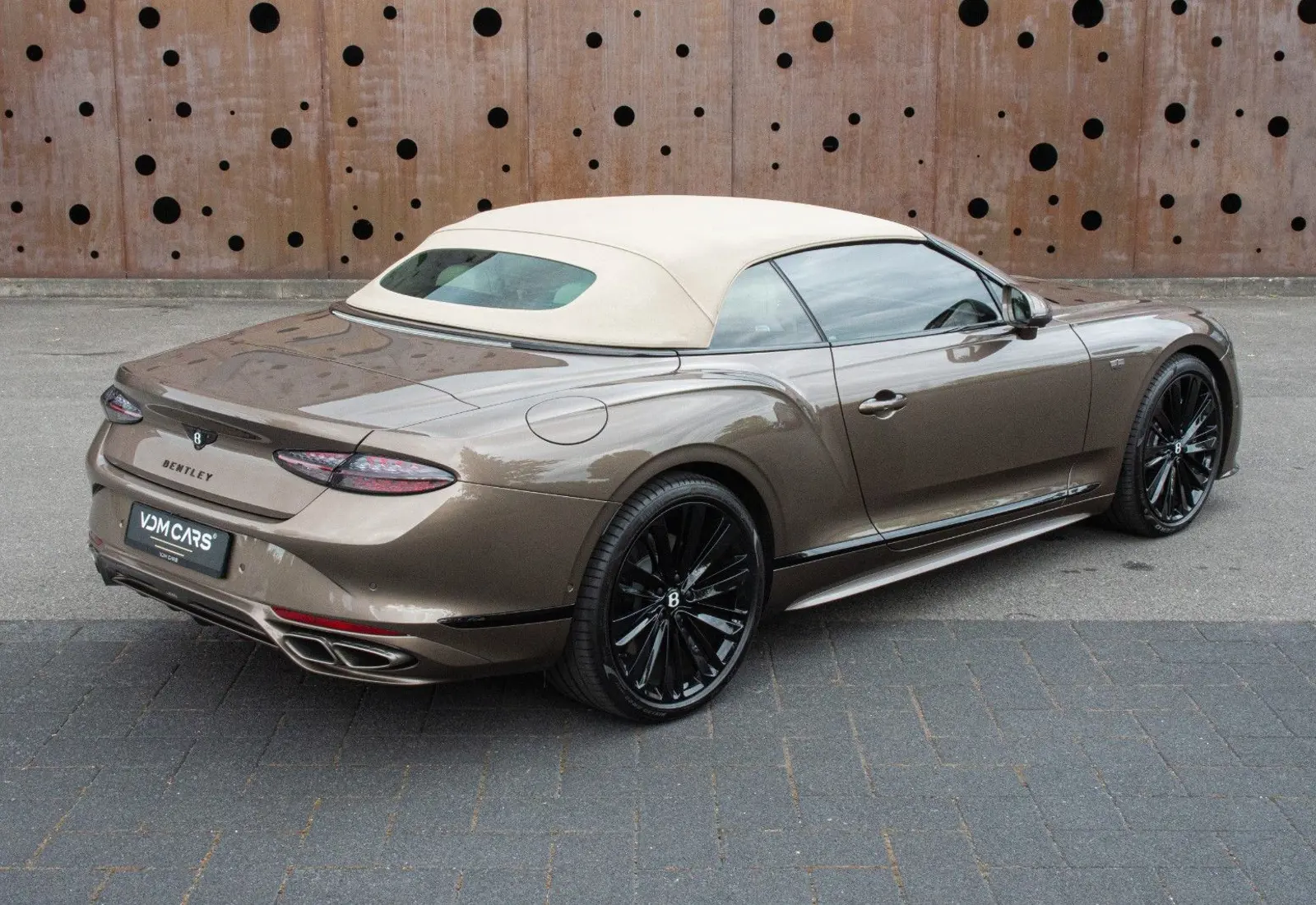 Bentley Continental GTC Speed * AKRAPOVIC * 1st EDITION * VOL - 150048