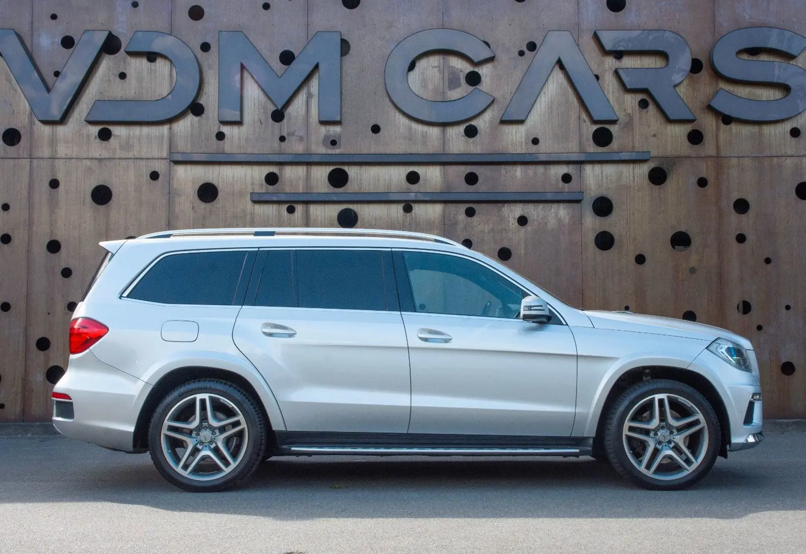 Mercedes-Benz GL 350 BlueTec 4M * AMG LINE * 7-SITZ * 360 * HARMAN *  - 114260