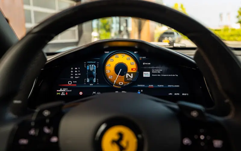 Ferrari 12Cilindri * MATT Carbon * VOLL * LP 565.205,- * Neu - 169204