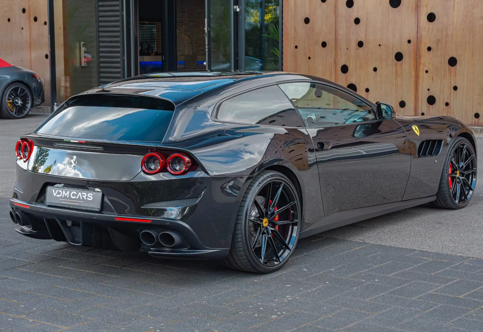 Ferrari GTC4Lusso V12 * NOVITEC * CARPLAY * P.DISPLAY * PANO * VO - 96752
