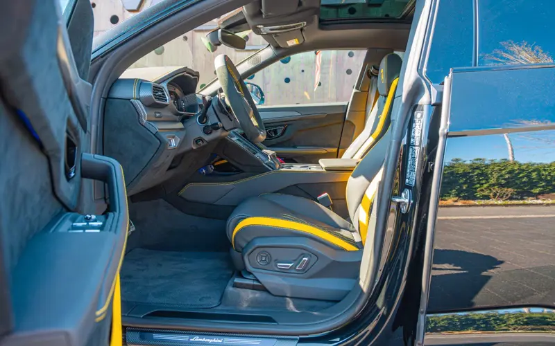 Lamborghini Urus 4.0 V8 Performante * AKRA * CARBON * FULL ADAS *  - 83322