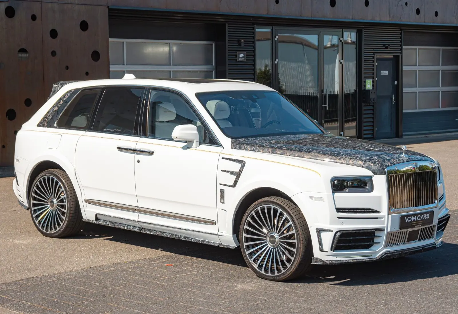Rolls-Royce Cullinan MANSORY * FORGED CARBON * ONLY 7600 KM *  - 85034