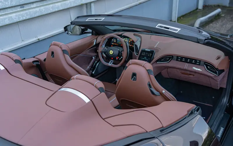 Ferrari Roma Spider * SPECIAL COLOR * ADAS * VENT * 360 * VOLL *  - 144378