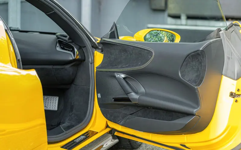 Ferrari SF90 Stradale * ATELIER * GIALLO TRIPLO * CARBON * TAILO - 138950