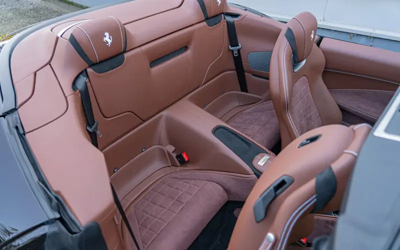Ferrari Roma Spider * SPECIAL COLOR * ADAS * VENT * 360 * VOLL *  - 144377