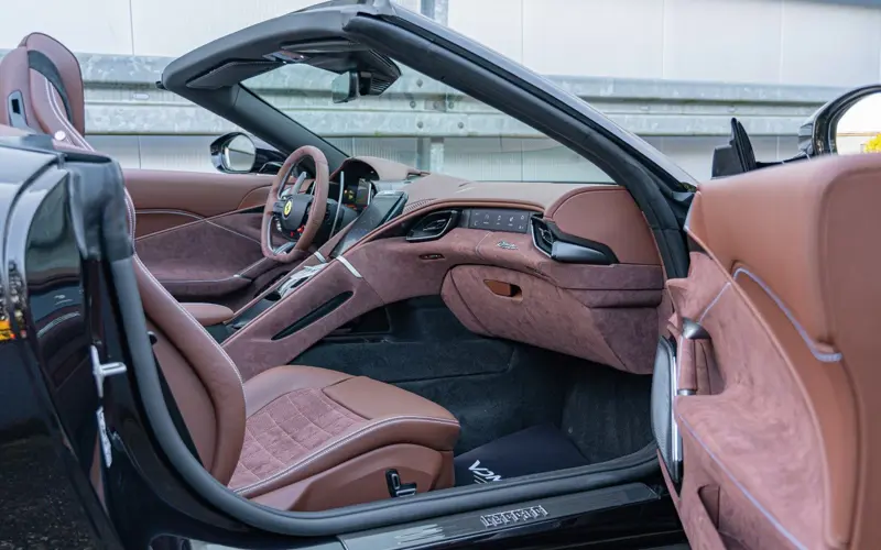 Ferrari Roma Spider * SPECIAL COLOR * ADAS * VENT * 360 * VOLL *  - 144372