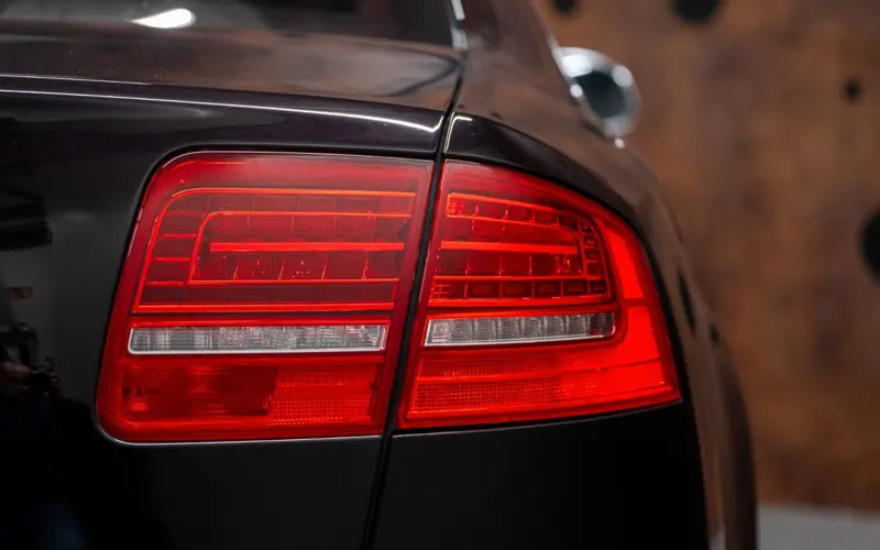 Audi S8 5.2 quattro * MASSAGE * LUFTFEDERUNG * CARBON *  - 166358