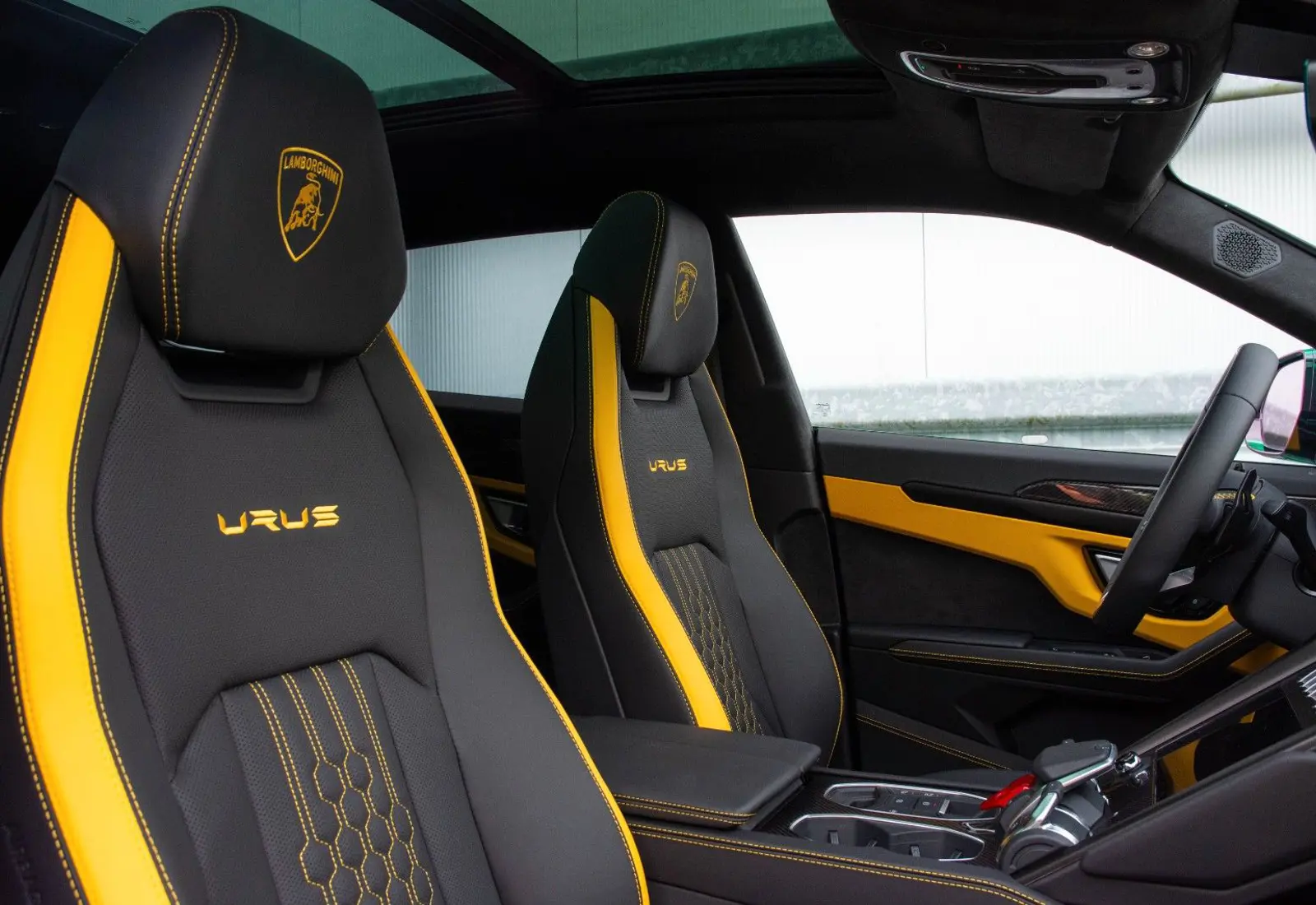 Lamborghini Urus S * MY24 * STOCK * MASSAGE * PANO * STYLE * CARBON * B&amp;O - 57794