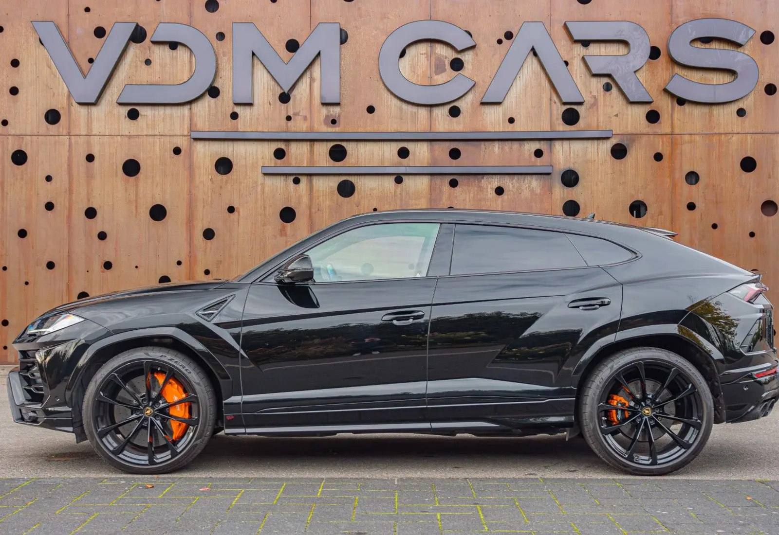 Lamborghini Urus 4.0 V8 * REAR-ENT. * PANO * B&amp;O * NEW SERVICE * 360 *  - 68704