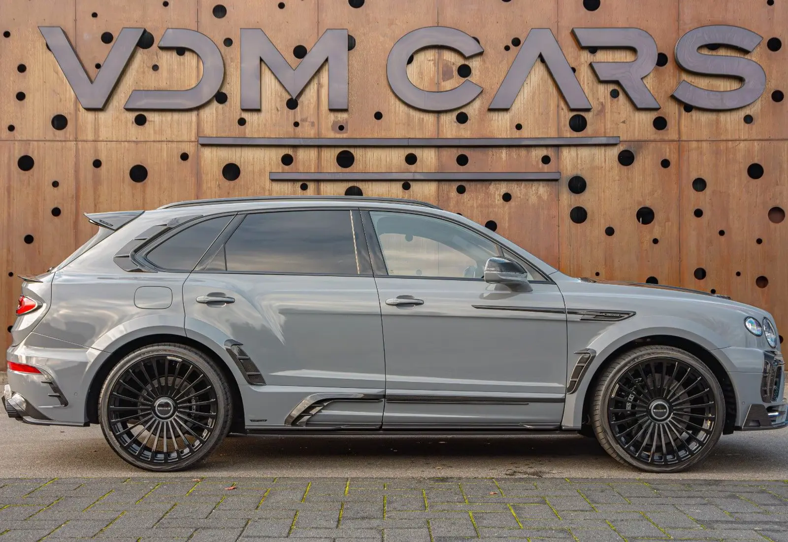 Bentley Bentayga V8 MANSORY * FULL CARBON * CERAMIC BRAKES *  - 74398