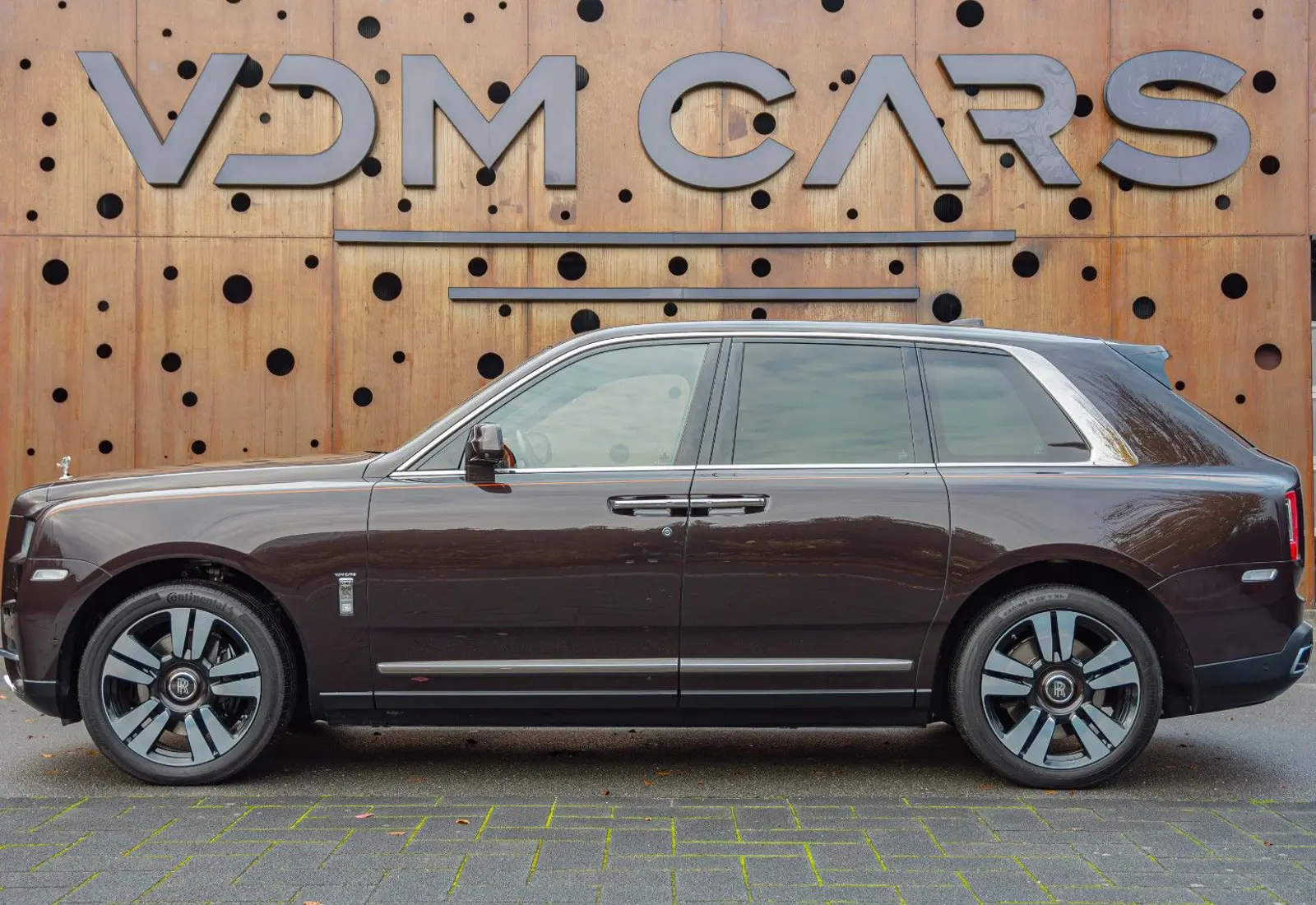 Rolls-Royce Cullinan * FOND-ENT. * VIEWING SUITE * BESPOKE * MASSAG - 96965