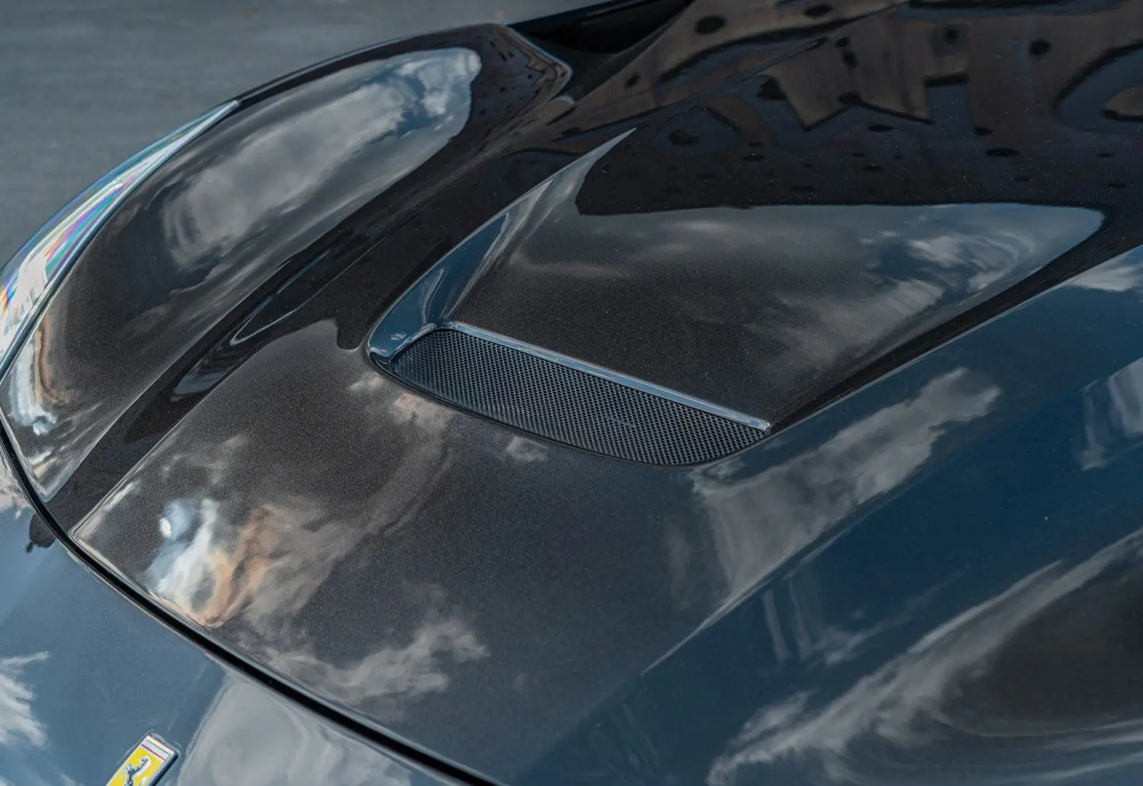 Ferrari F12 Berlinetta * ALCANTARA * CUSTOM * CARBON *  - 137161