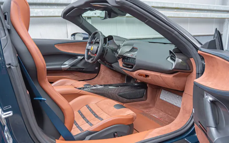 Ferrari SF90 Spider * CARBON(12x) * CARPLAY * LIFT * TWO-TONE *  - 119425