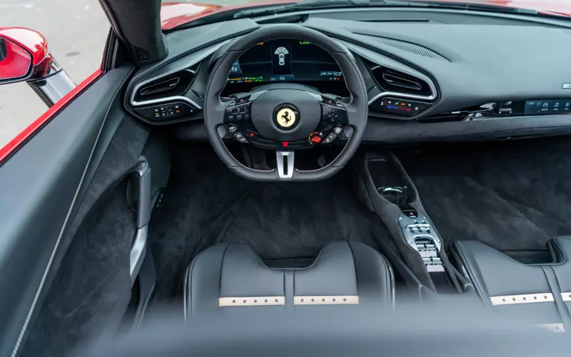 Ferrari 296 GTS * 1.HAND * ACC * CARPLAY * AFS * CONNECT * DAYTONA *  - 152332
