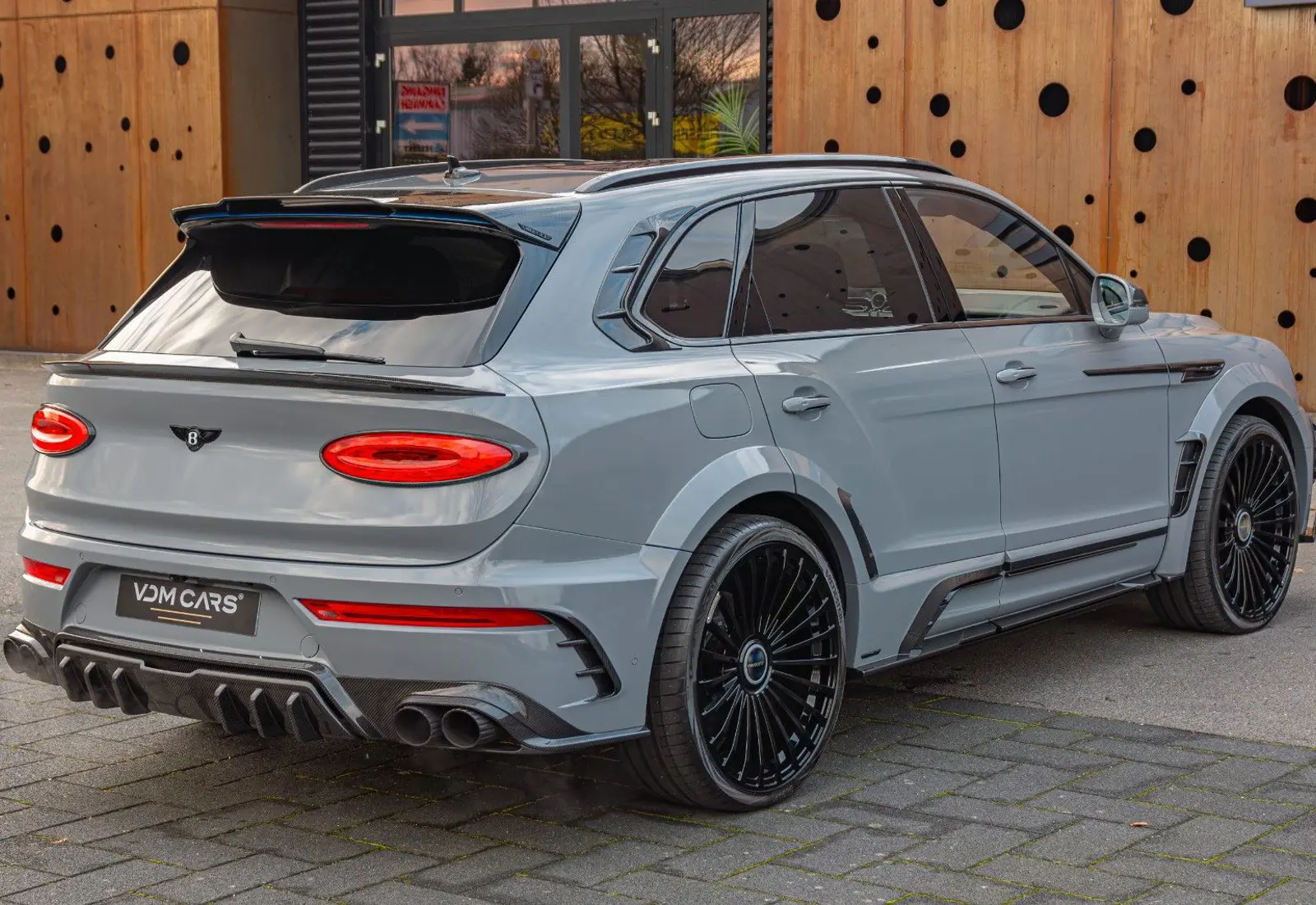 Bentley Bentayga V8 MANSORY * FULL CARBON * CERAMIC BRAKES *  - 74396