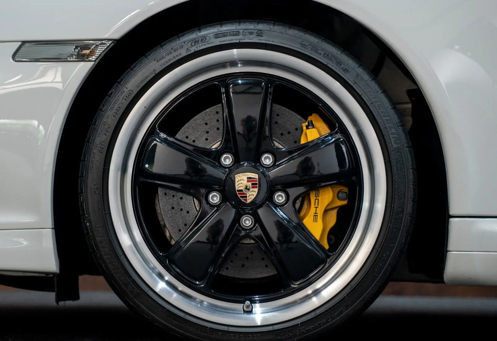 Porsche 911 Speedster * 1of356 * Memory * BOSE * PCCB * SportChro - 132883