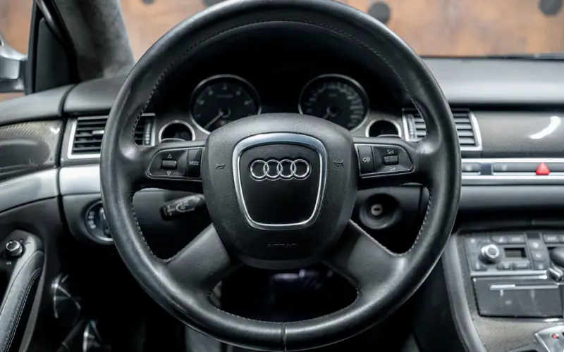 Audi S8 5.2 quattro * MASSAGE * LUFTFEDERUNG * CARBON *  - 166332