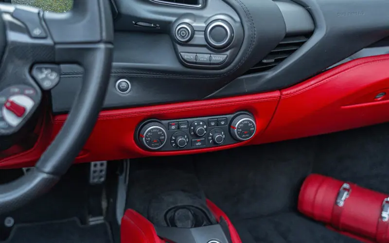 Ferrari 488 Spider * NEW SERVICE * NEW WARRANY FERRARI * PPF - 136909