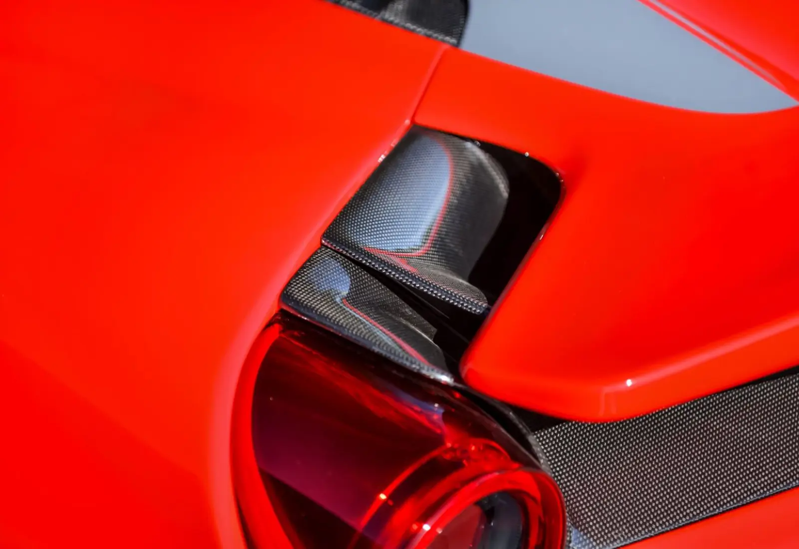 Ferrari 488 Pista Spider * CARBON (12x) * LIFT * AFS * PPF * MWST - 117003