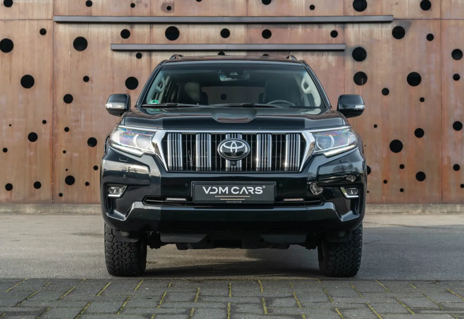 Toyota Land Cruiser 2.8 D-4D Executive * VOLL * 360 * MEMORY - 129110