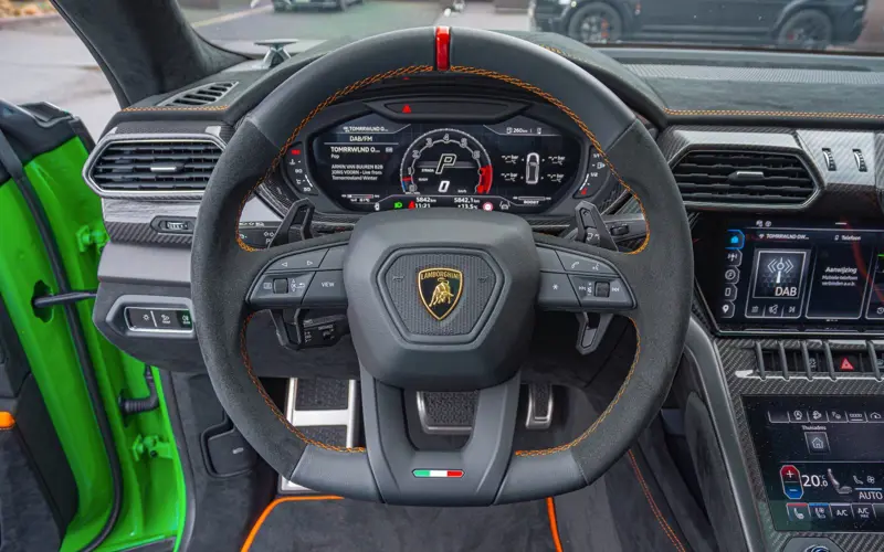 Lamborghini Urus 4.0 V8 Performante * AKRA * FULL CARBON * PANO *  - 102781