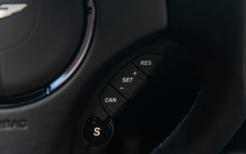 Aston Martin Vanquish Zagato Shooting Brake NEW SERVICE ! NEW - 124993