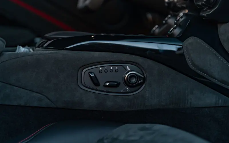 Aston Martin Vantage F1 * CARBON * AERO * INKL.ORIG.WINTERRADSATZ *  - 126783