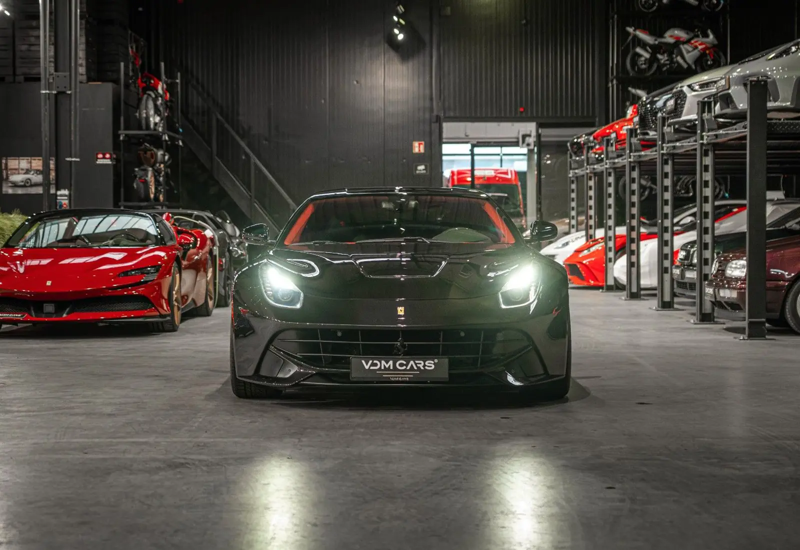 Ferrari F12 Berlinetta * ALCANTARA * CUSTOM * CARBON *  - 134880