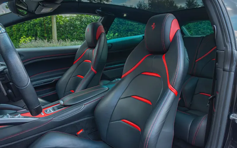 Ferrari GTC4Lusso V12 * NOVITEC * CARPLAY * P.DISPLAY * PANO * VO - 96765