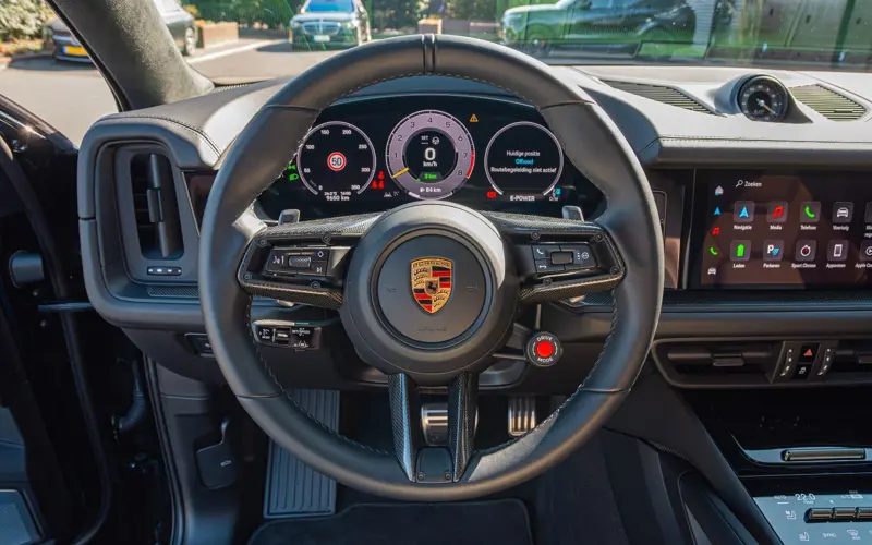 Porsche Coupe Turbo E-Hybrid * GT-PAKET * PCCB * CARBON * PDCC *  - 83100