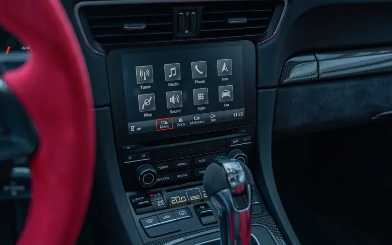 Porsche 911 GT2 RS * WEISSACH * 1.HAND * NUR 732KM * CLUBSPORT - 135737