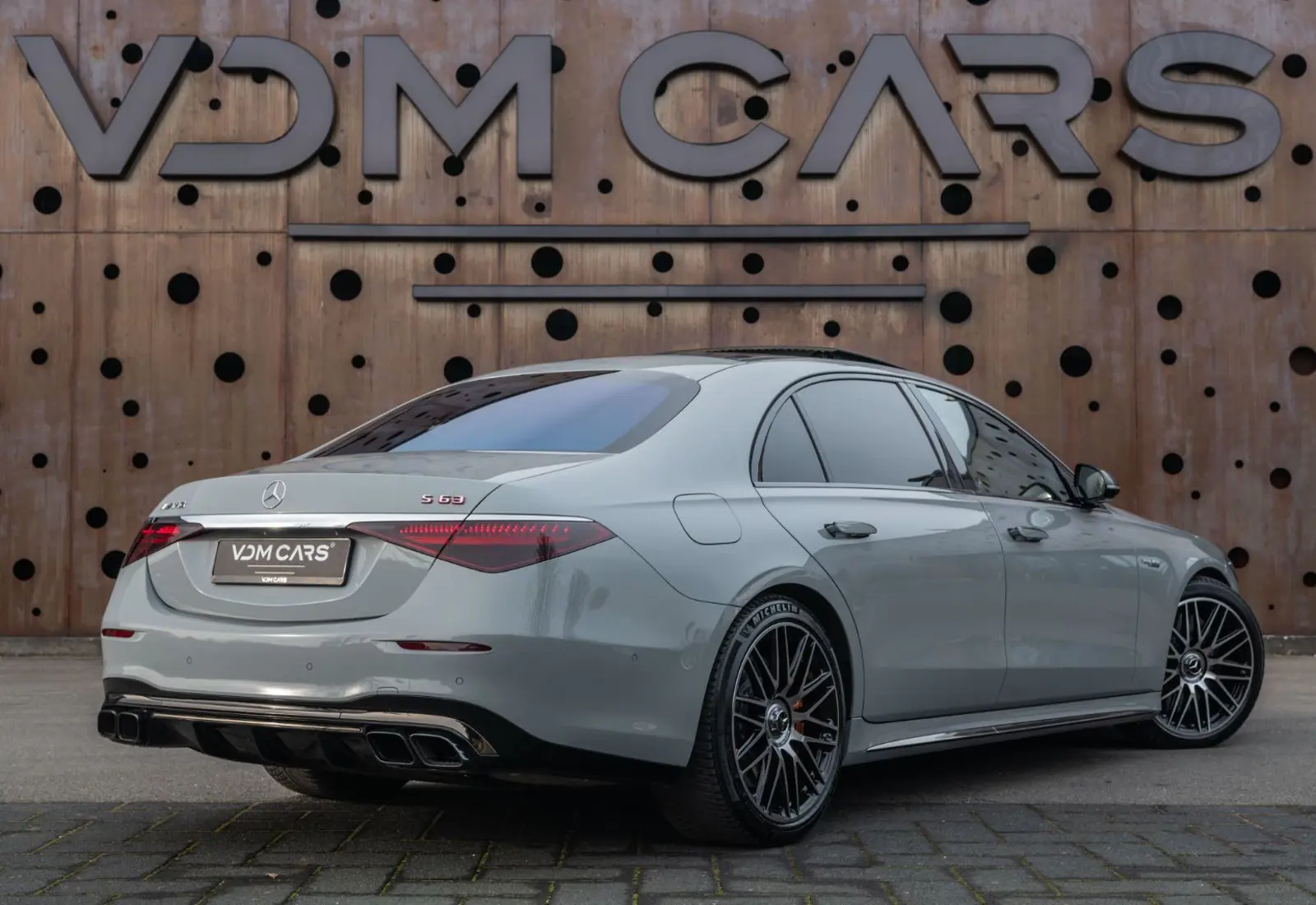 Mercedes-Benz S 63 AMG S E-Perf. 4M+ L Ed. 1 * KERAMIK * REAR-ENT - 130026