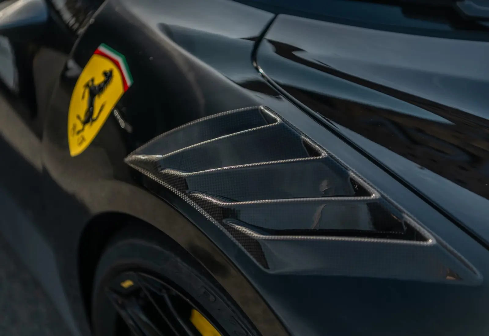 Ferrari 296 GTB NOVITEC N-LARGO * Assetto Fiorano * 1 / 15 *  - 122339