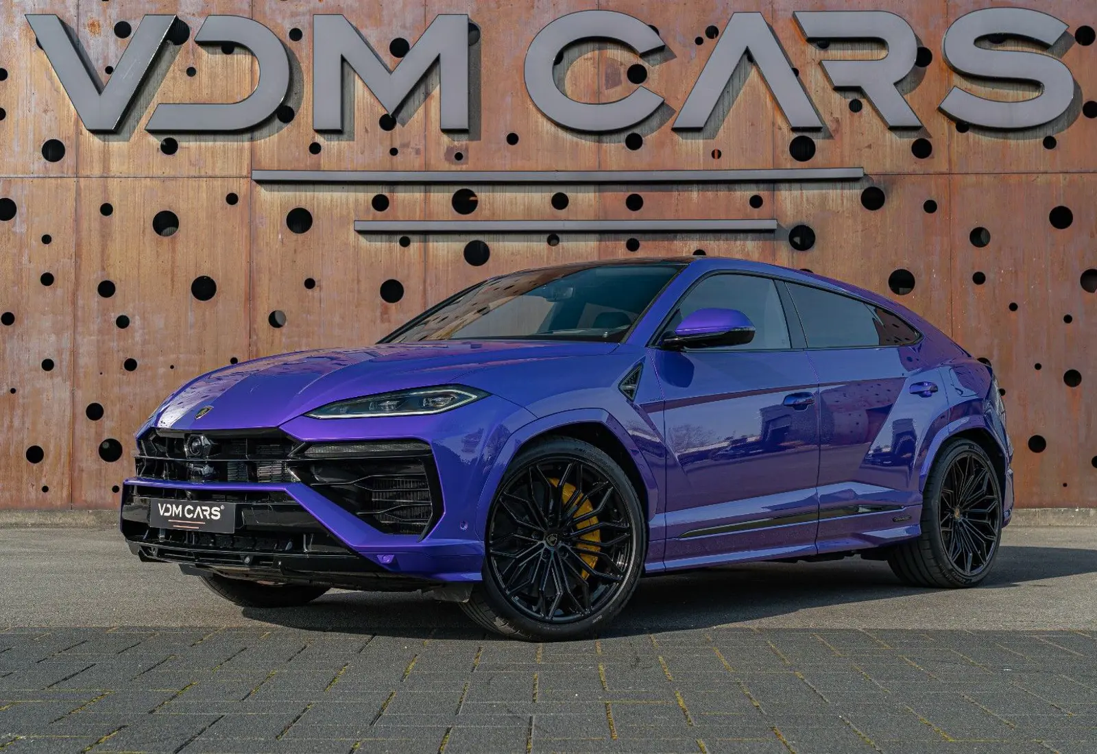 Lamborghini Urus SE * AD PERSONAM * VIOLA HONGKONG * MASSAGE * VOLL - 135929