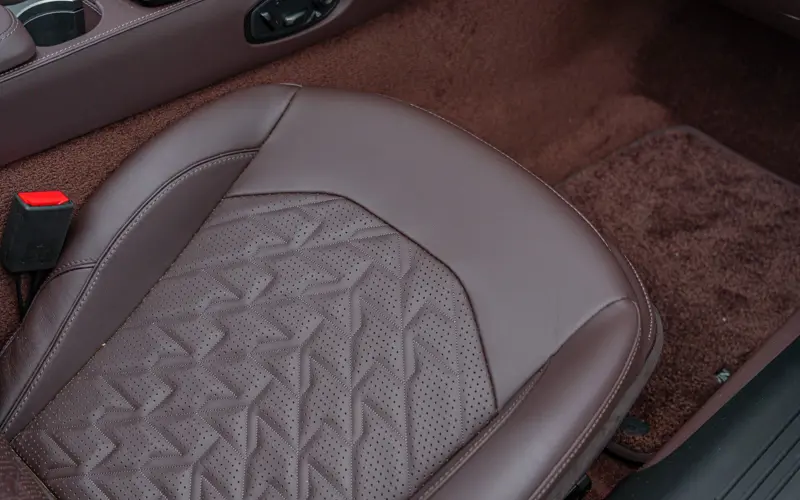 Aston Martin Vanquish Volante * Bowers &amp; Wilkins * Black-Pack *  - 145393