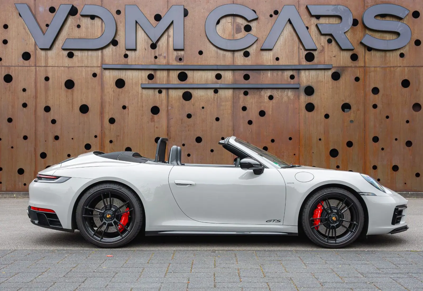 Porsche 911 Carrera 4 GTS Cabrio * 18 WEG * BOSE * SPORT * PASM *  - 84819