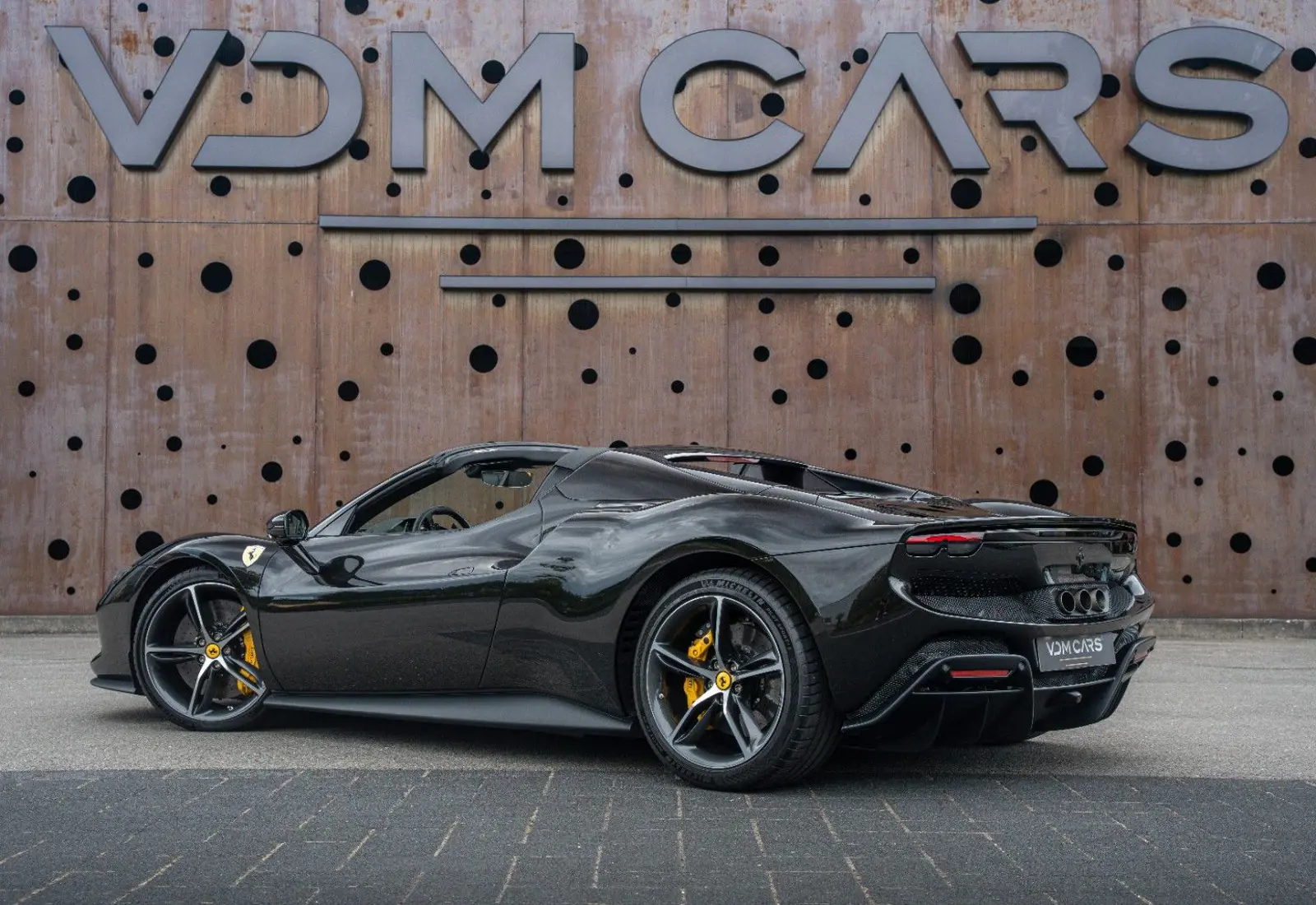 Ferrari 296 GTS * AKRAPOVIC * CARBON SEATS * LIFT * AFS * CONNECT - 153740