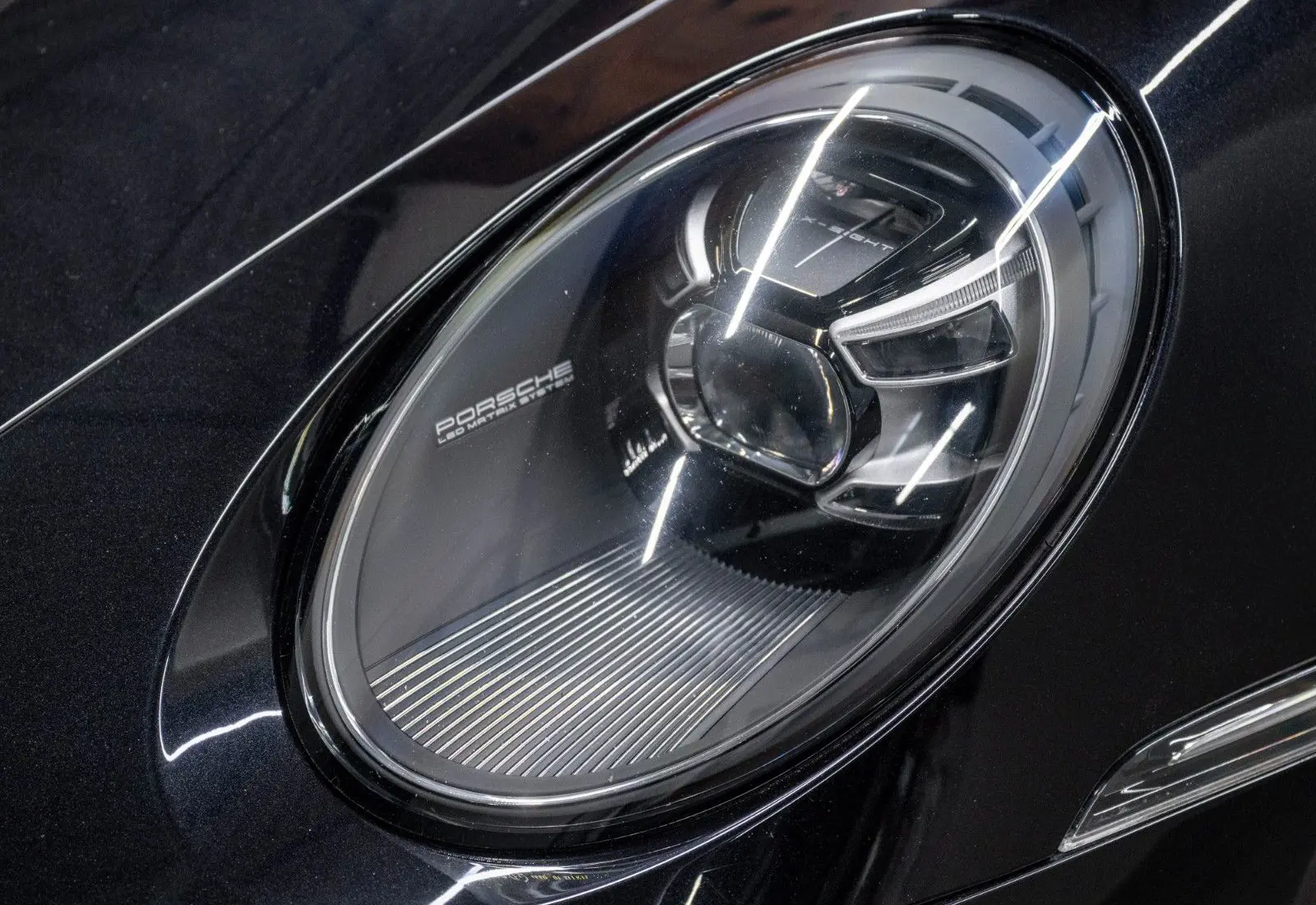 Porsche 911 Carrera 4S * 18-WEG * H.ACHSLENKUNG * SITZBELÜFT *  - 138300