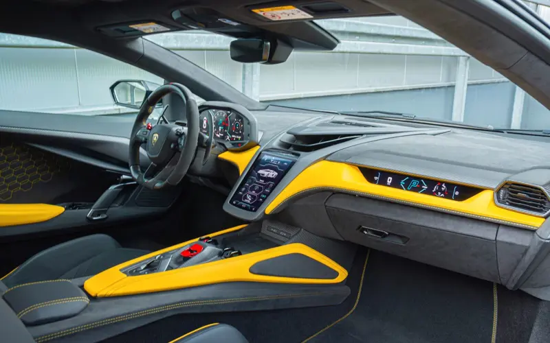 Lamborghini Revuelto 6.5 V12 * NEW CAR * AVAILABLE * BI COLOR - 145314