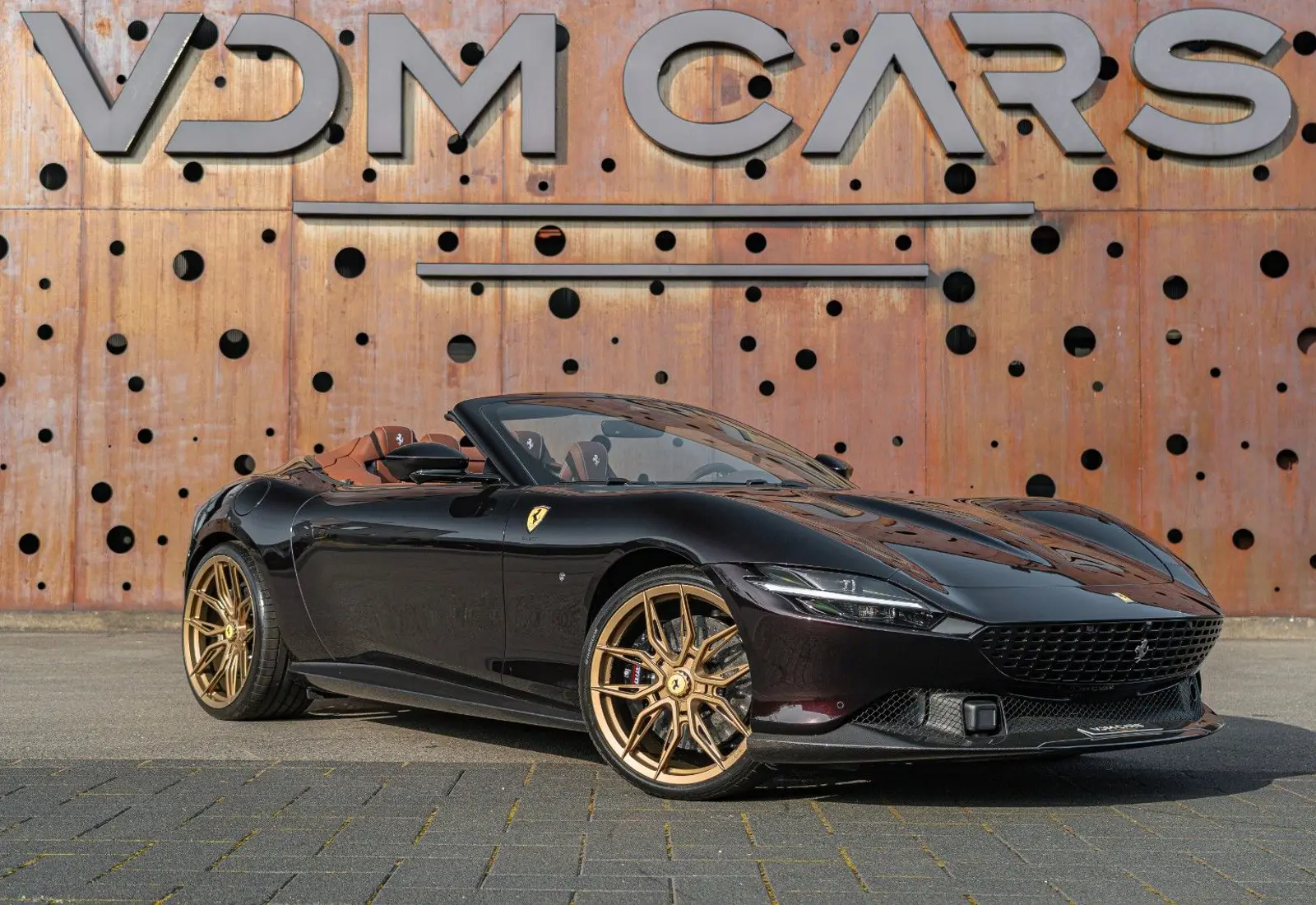 Ferrari Roma Spider * SPECIAL COLOR * ADAS * VENT * 360 * VOLL *  - 136017