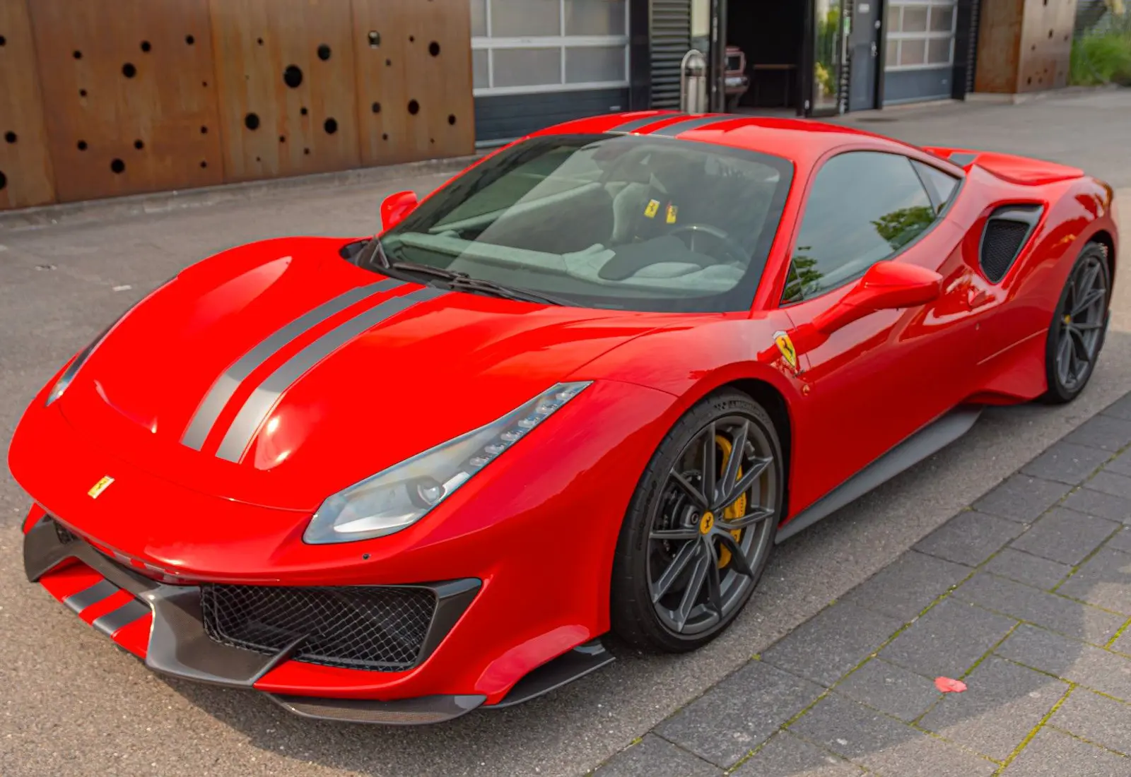 Ferrari 488 Pista * CARBON * MWST * SERVICE NEW * FULL XPELL *  - 67703