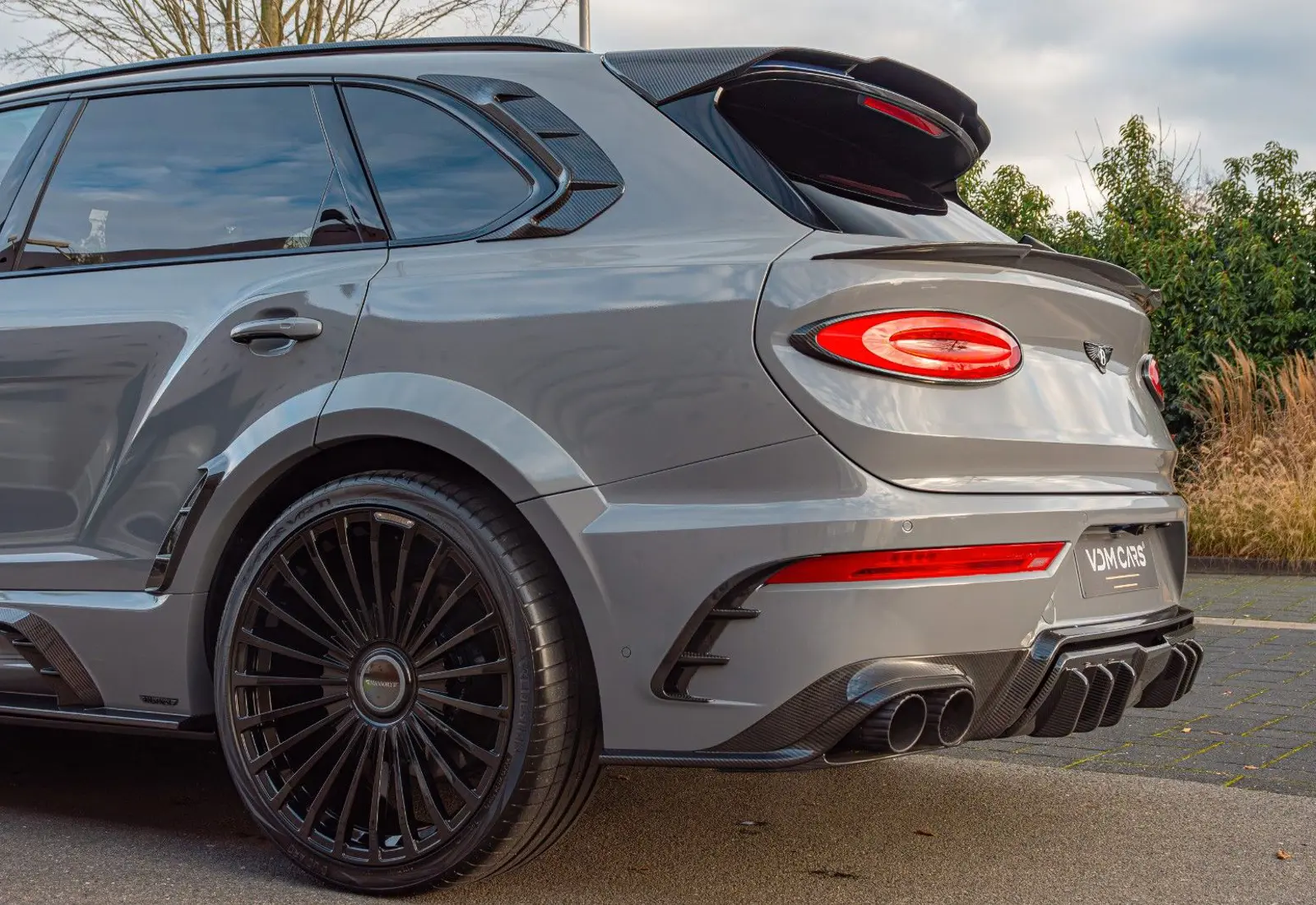 Bentley Bentayga V8 MANSORY * FULL CARBON * CERAMIC BRAKES *  - 74403